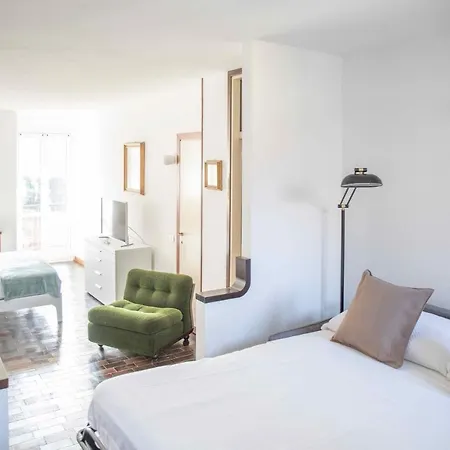 The Postcard By Design Apartment *